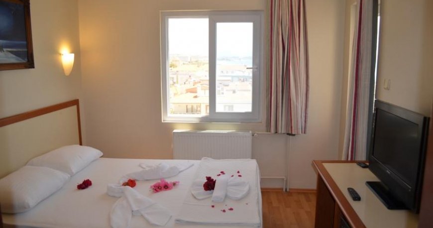 اتاق هتل گرند میلانو آیوالیک اتاق هتل گرند میلانو آیوالیک