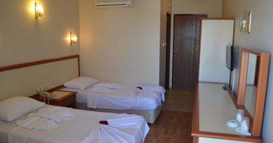 اتاق هتل گرند میلانو آیوالیک اتاق هتل گرند میلانو آیوالیک