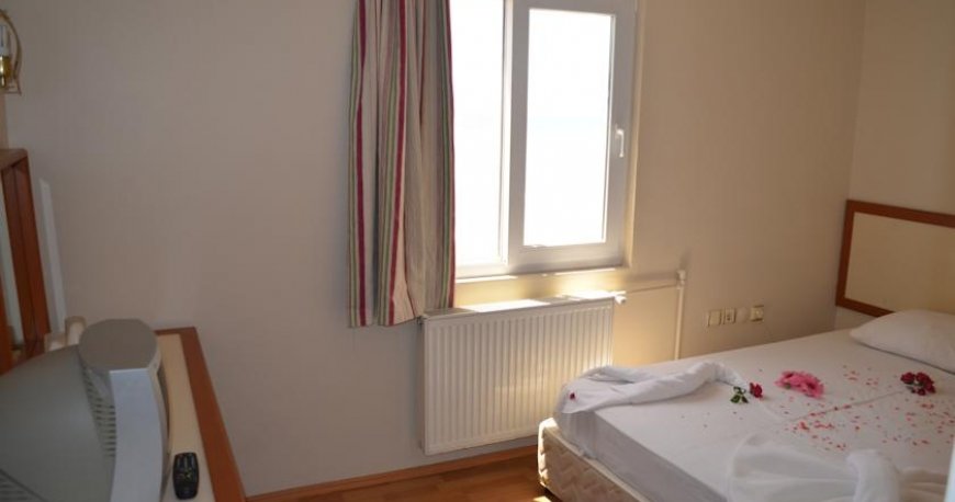 اتاق هتل گرند میلانو آیوالیک اتاق هتل گرند میلانو آیوالیک