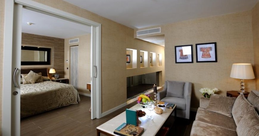 اتاق هتل الگانس اینترنشنال