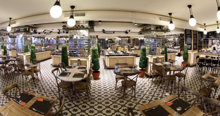 رستوران هتل الگانس اینترنشنال