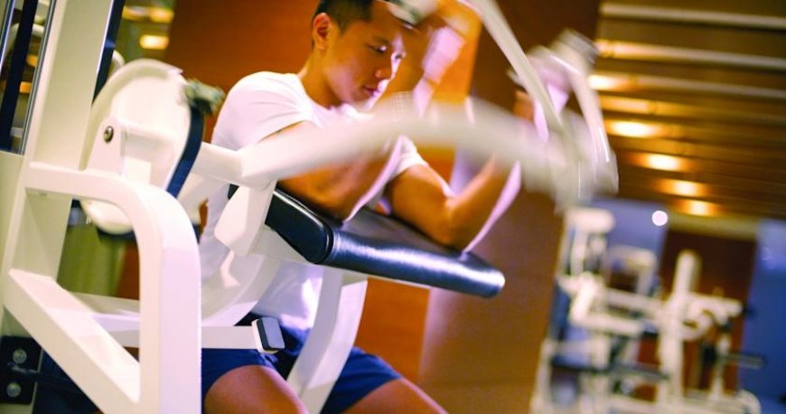 سالن بدنسازی هتل فیرمونت سنگاپور سالن بدنسازی هتل فیرمونت سنگاپور