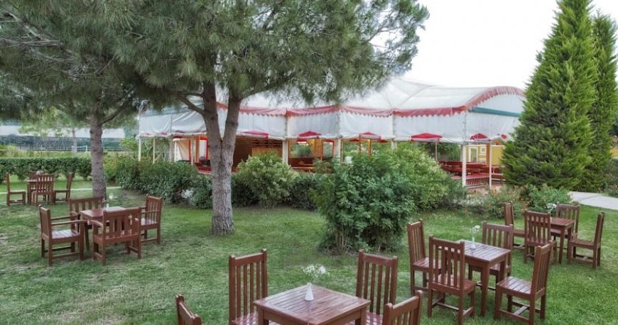 رستوران هتل کرملین پالاس آنتالیا