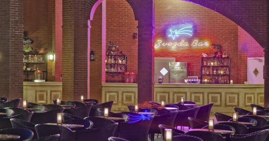 رستوران هتل کرملین پالاس آنتالیا