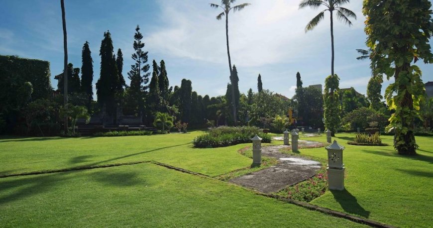 هتل وایت رز کوتا ریزورت بالی