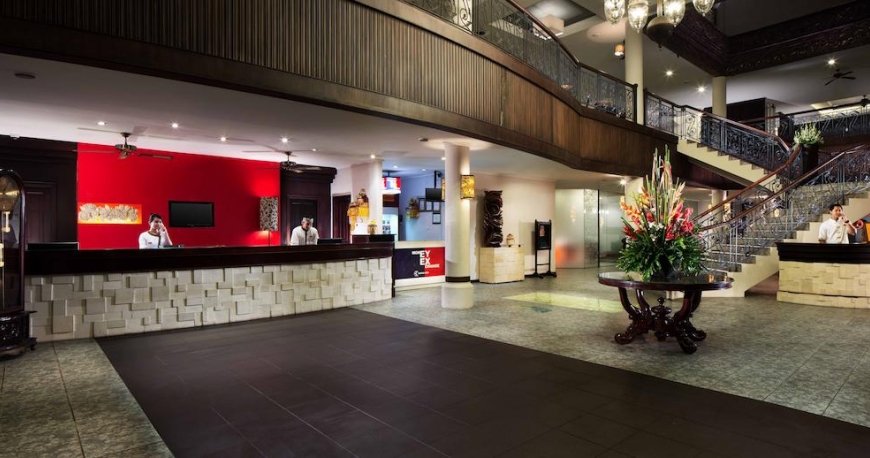 لابی هتل وایت رز کوتا ریزورت بالی