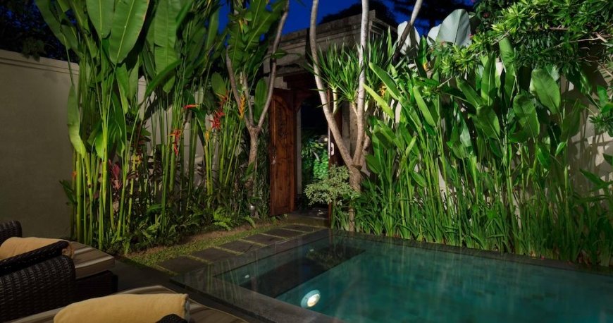 هتل وایت رز کوتا ریزورت بالی