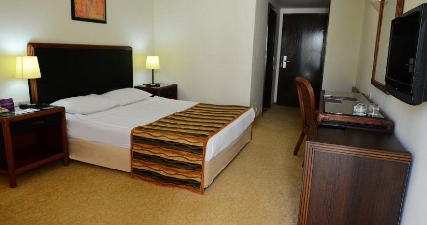 اتاق هتل کوئینز پارک آنتالیا