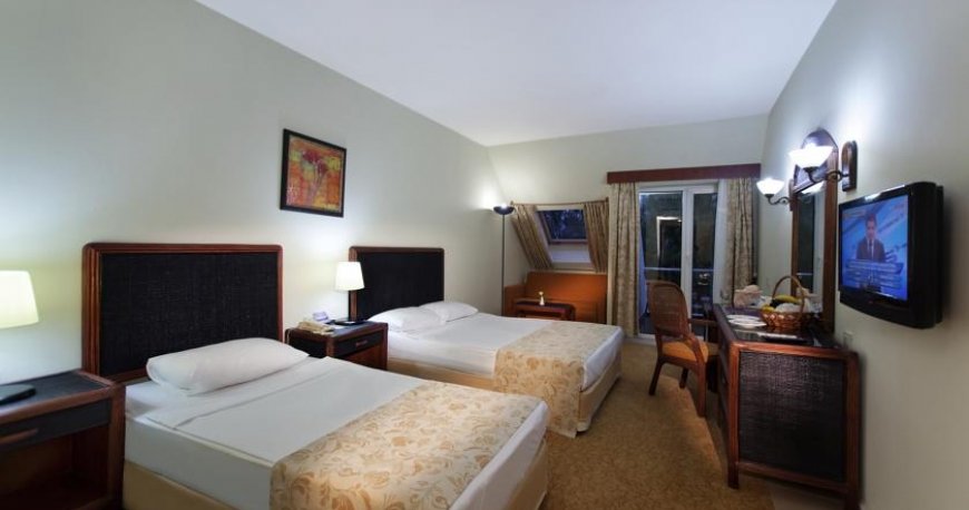 اتاق هتل کوئینز پارک آنتالیا