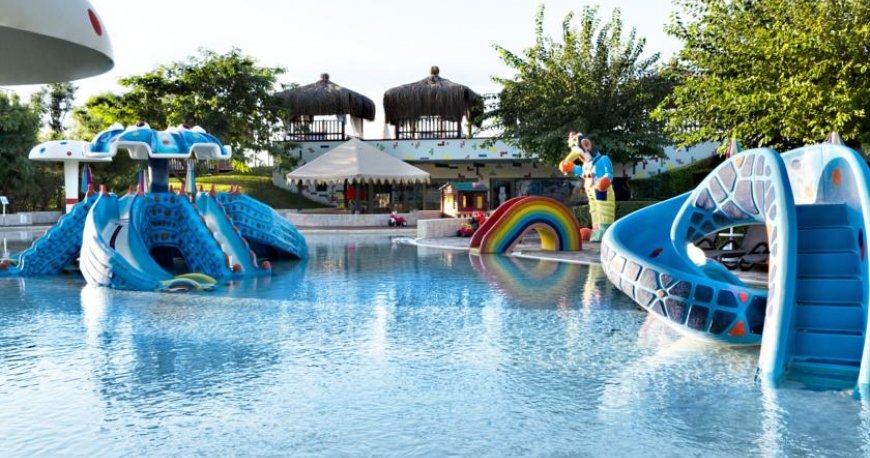 استخر هتل گلوریا ورده آنتالیا