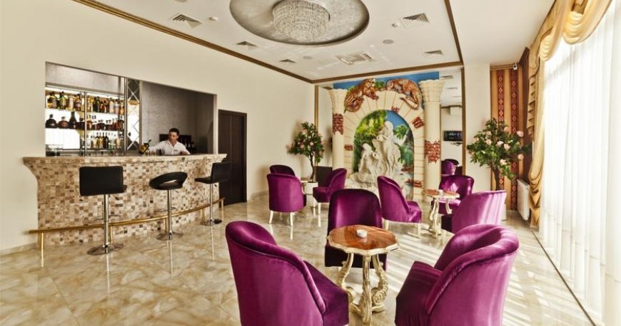 لابی هتل کرون پالاس تفلیس