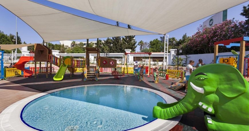 کیدز کلاب هتل کارمیر ریزورت آنتالیا