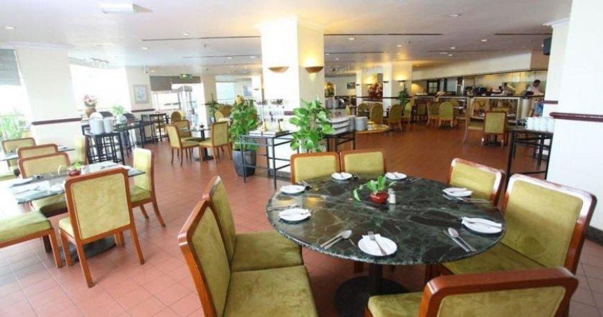 رستوران هتل کاپتورن ارکید پنانگ رستوران هتل کاپتورن ارکید پنانگ