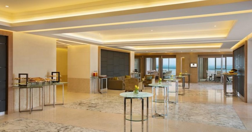 لابی هتل دابل تری بای هیلتون دبی جمیرا بیچ لابی هتل دابل تری بای هیلتون دبی جمیرا بیچ
