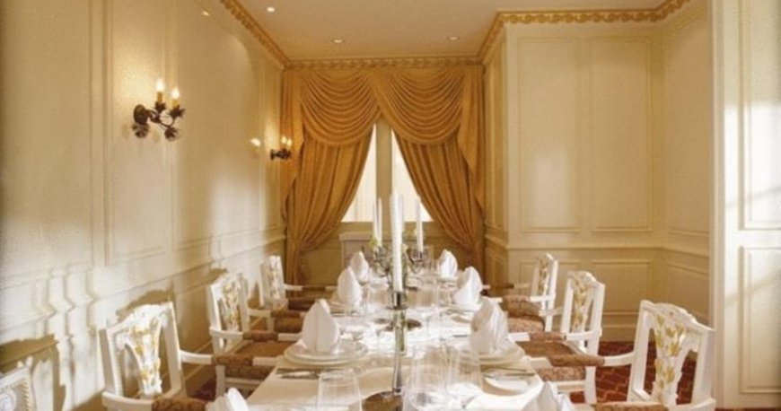 رستوران هتل رویال چولان کوالالامپور رستوران هتل رویال چولان کوالالامپور