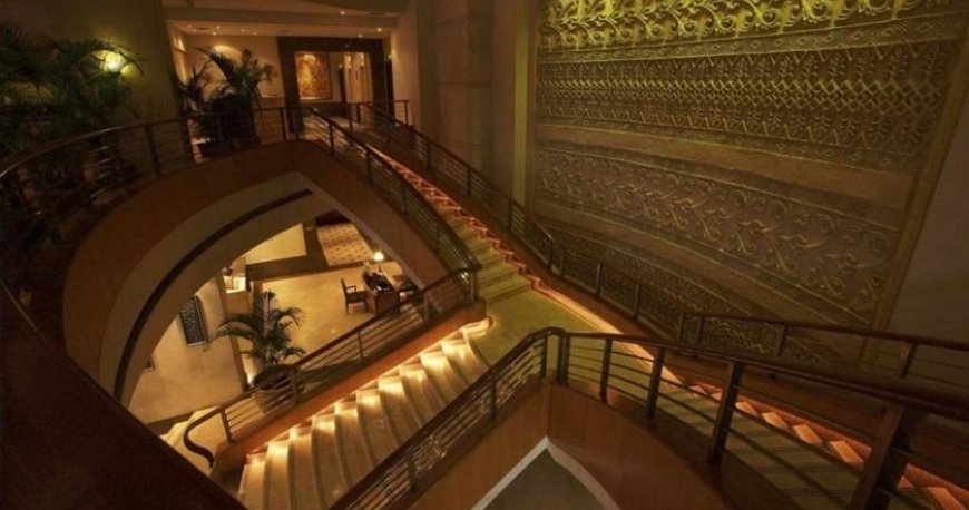 لابی هتل رویال بینتانگ لابی هتل رویال بینتانگ