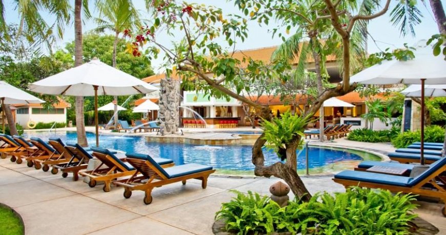 استخر هتل رانی بالی استخر هتل رانی بالی