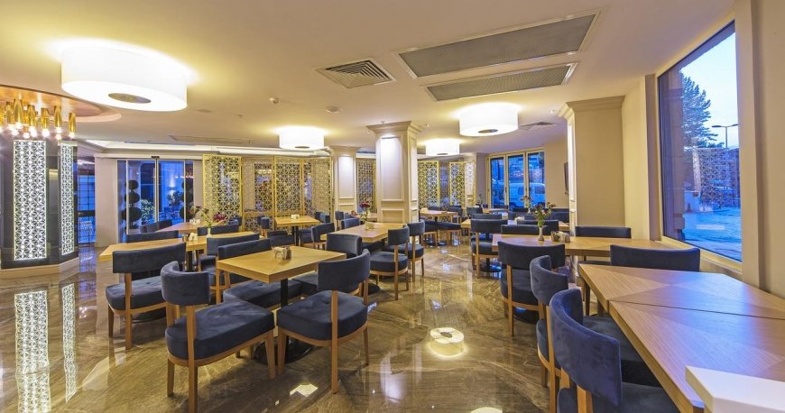 رستوران هتل هیستوری