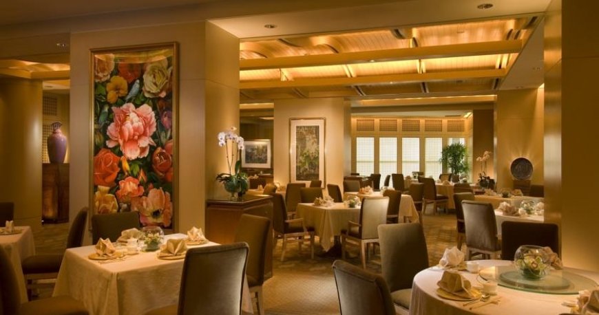 رستوران هتل کنراد رستوران هتل کنراد