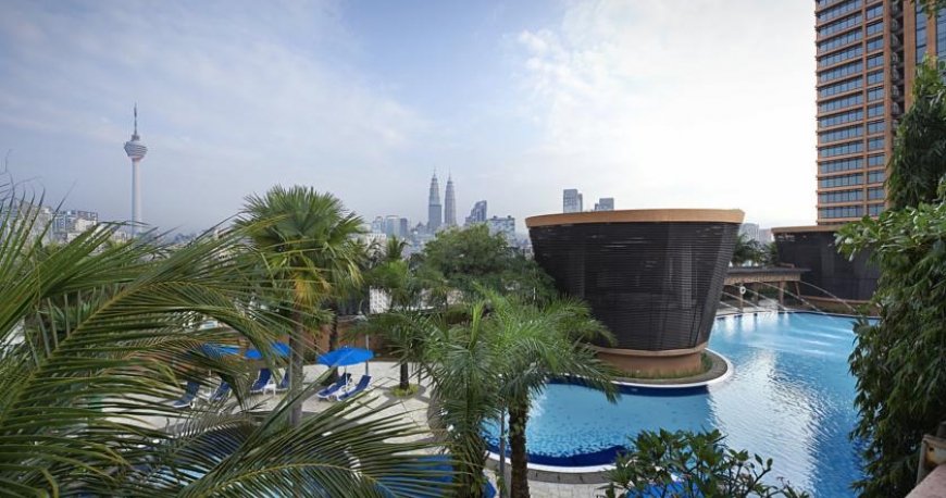 استخر هتل برجایا تایمز اسکور کوالالامپور استخر هتل برجایا تایمز اسکور کوالالامپور