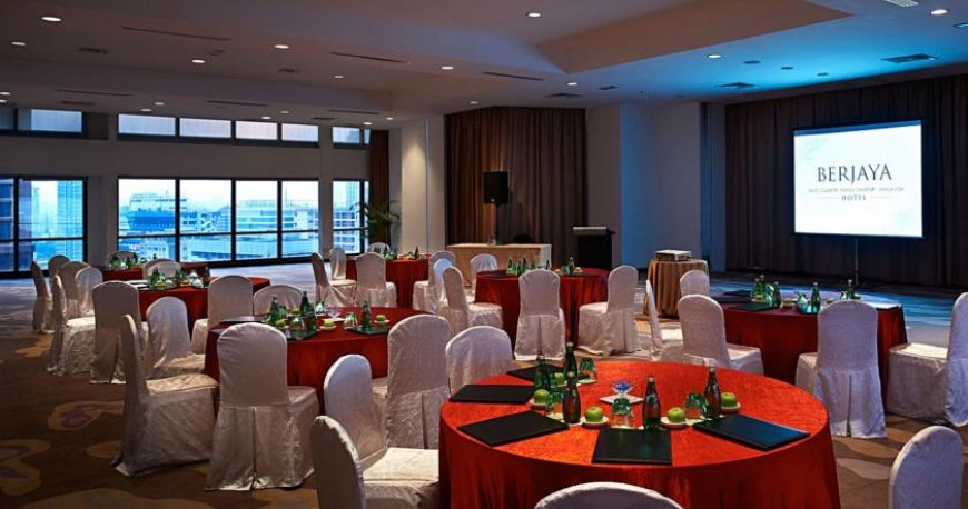 سالن کنفرانس هتل برجایا تایمز اسکور کوالالامپور سالن کنفرانس هتل برجایا تایمز اسکور کوالالامپور