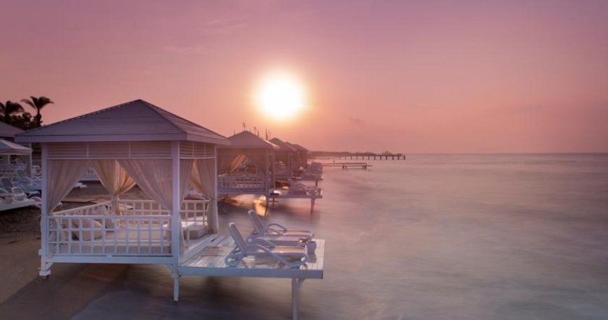 ساحل هتل تایتانیک لارا آنتالیا