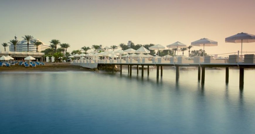 ساحل هتل تایتانیک لارا آنتالیا