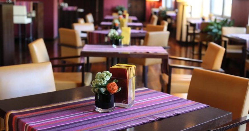 رستوران هتل آزیمات المپیک مسکو روسیه