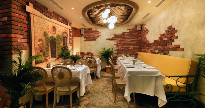 رستوران هتل پرا تولیپ بای مولتون استانبول