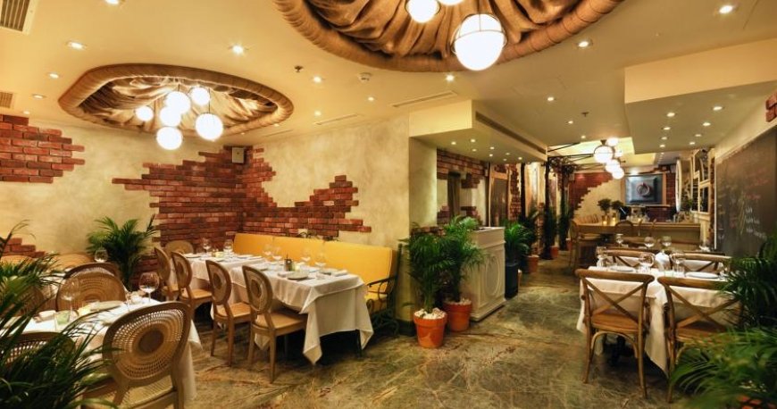 رستوران هتل پرا تولیپ بای مولتون استانبول