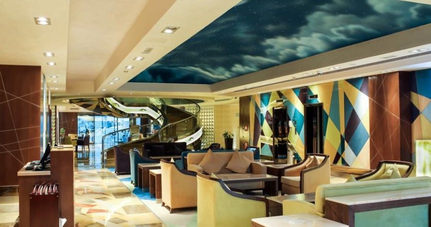 لابی هتل رین تری دبی امارات متحده ی عربی لابی هتل رین تری دبی امارات متحده ی عربی