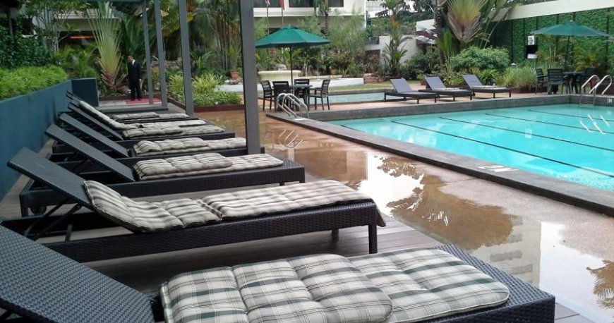 استخر هتل فدرال