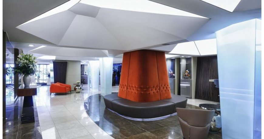 لابی هتل کارتن