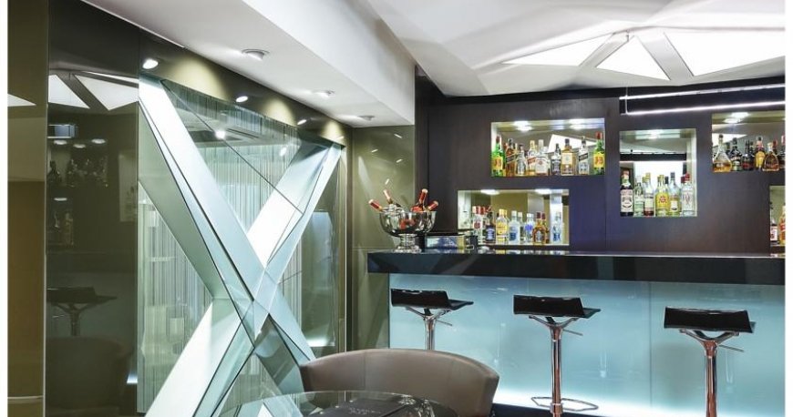 رستوران هتل کارتن