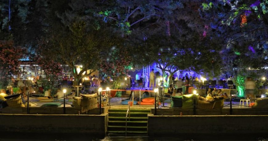 رستوران هتل گرند یازیکی کلاب تربان