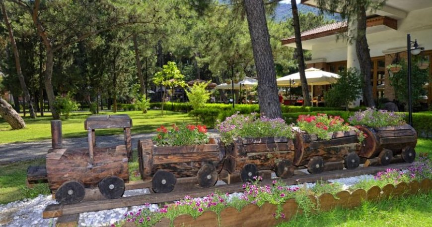 هتل گرند یازیکی کلاب تربان