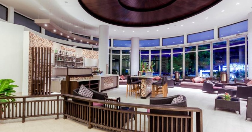 لابی هتل دیوانا پلازا پوکت