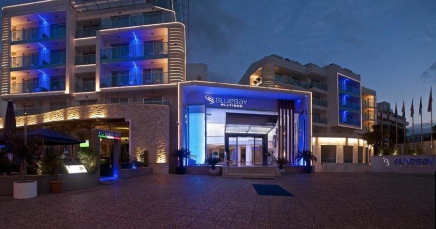 هتل بلو بی پلاتینیوم