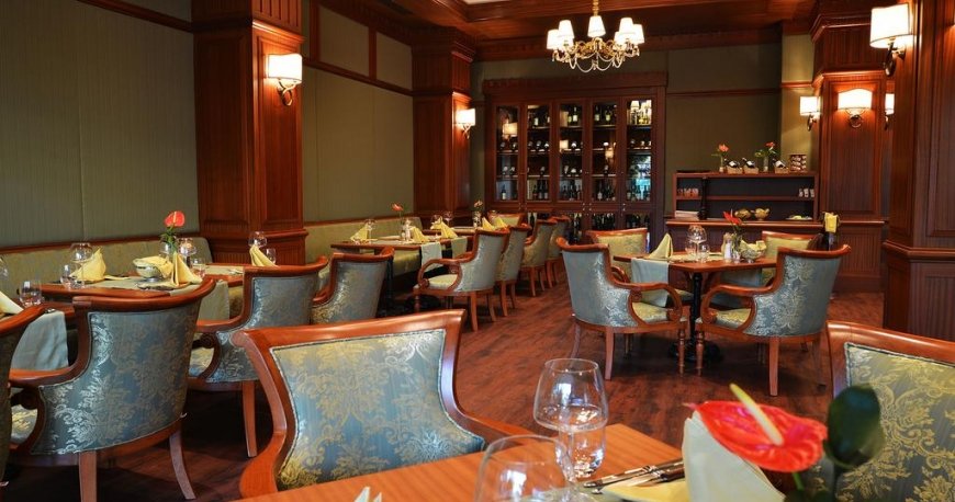 رستوران هتل آلوادونا آنتالیا