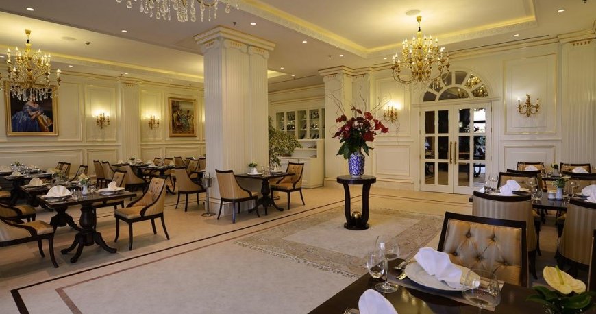 رستوران هتل آلوادونا آنتالیا