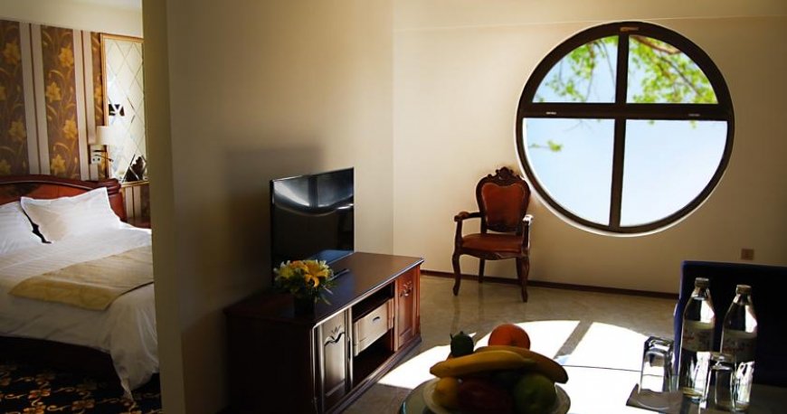 اتاق هتل کرون پالاس تفلیس