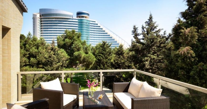 رستوران هتل جمیرا بیلگا بیچ