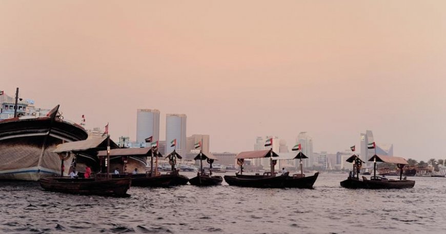 هتل آوانی دیره