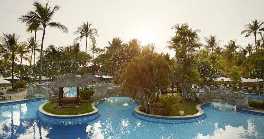 استخر هتل ملیا بالی