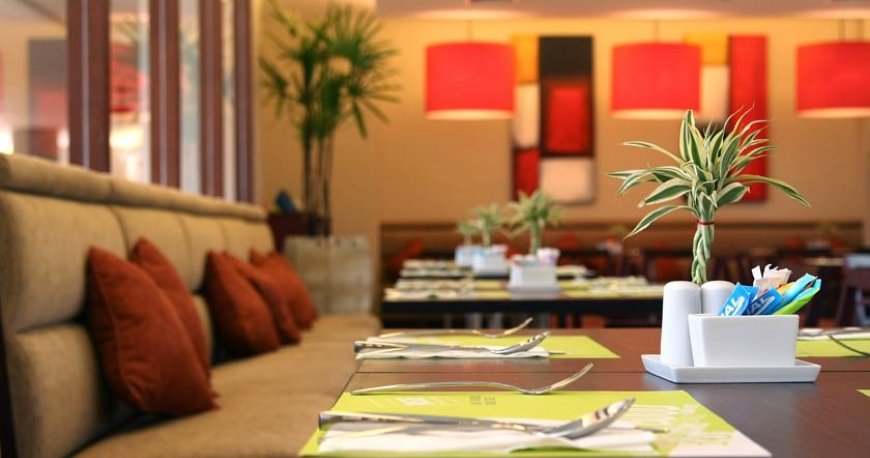 رستوران هتل ایبیس پوکت