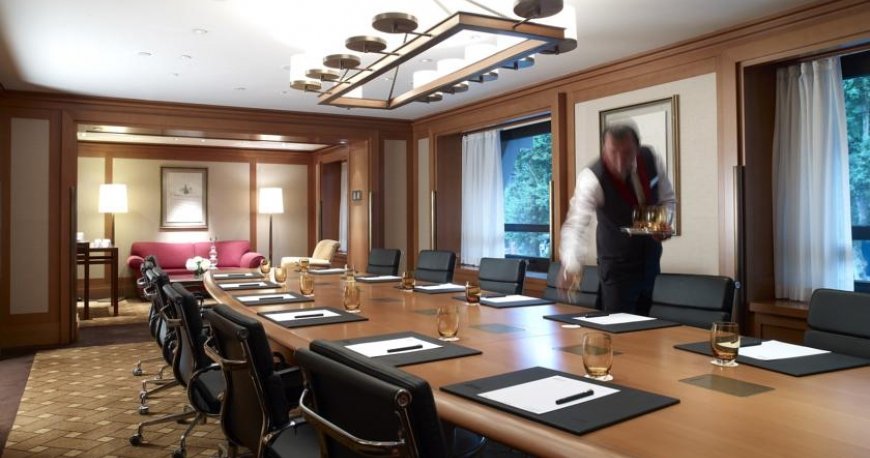 سالن کنفرانس هتل دیوان استانبول