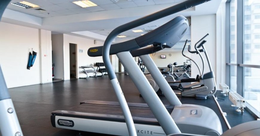 سالن بدنسازی هتل هالیدی این سنت پترزبورگ سالن بدنسازی هتل هالیدی این سنت پترزبورگ