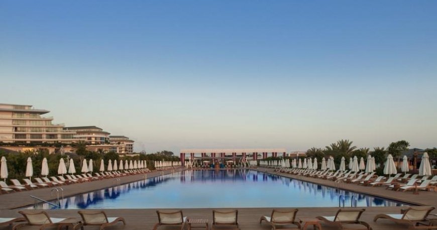 استخر هتل مکس رویال آنتالیا