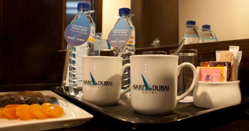 رستوران هتل آواری