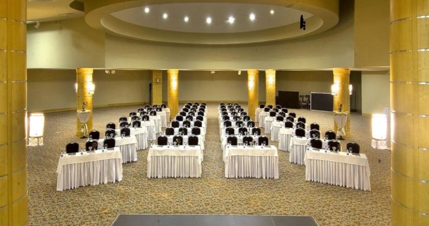 سالن کنفرانس هتل رویال وینگز آنتالیا سالن کنفرانس هتل رویال وینگز آنتالیا